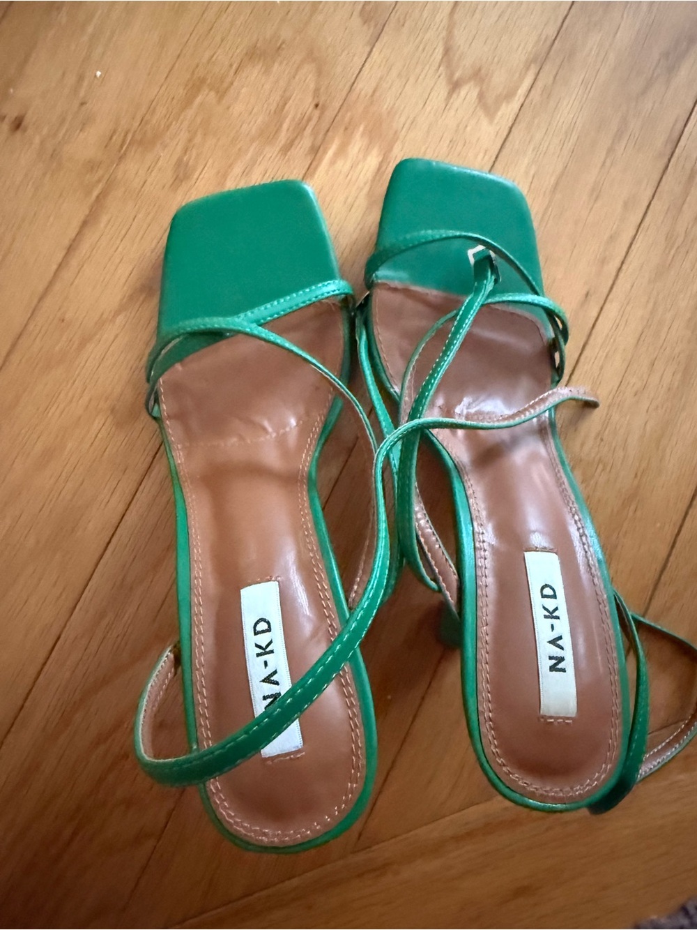 Green Square-Toe Strappy Sandals